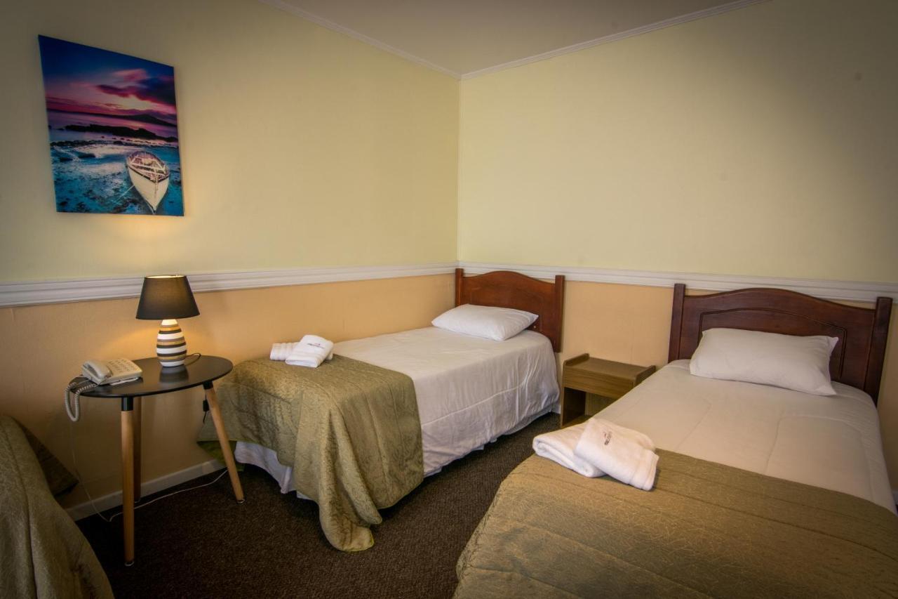 פורטו נטאלס Darwin Hotel מראה חיצוני תמונה