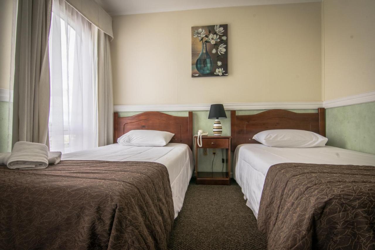 פורטו נטאלס Darwin Hotel מראה חיצוני תמונה
